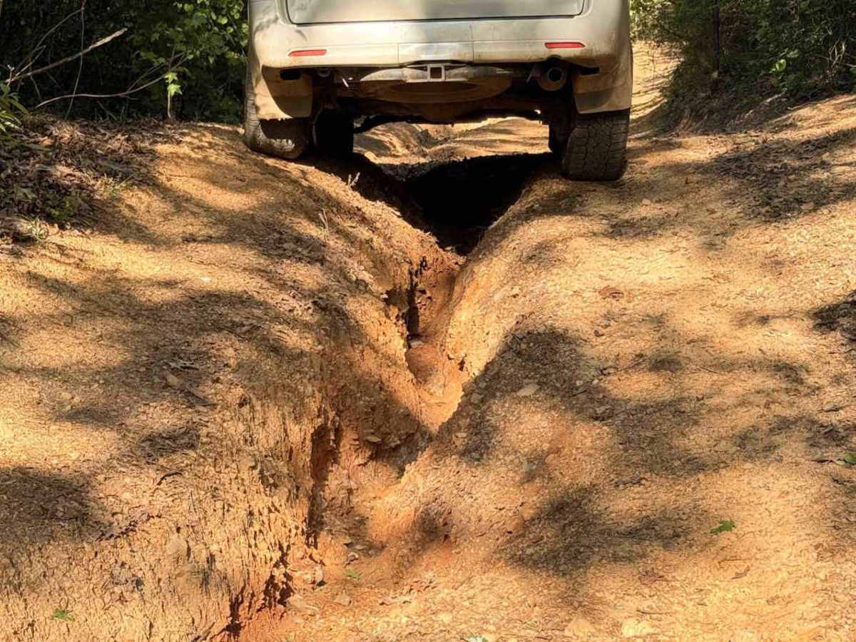 Dripping Springs trail photo