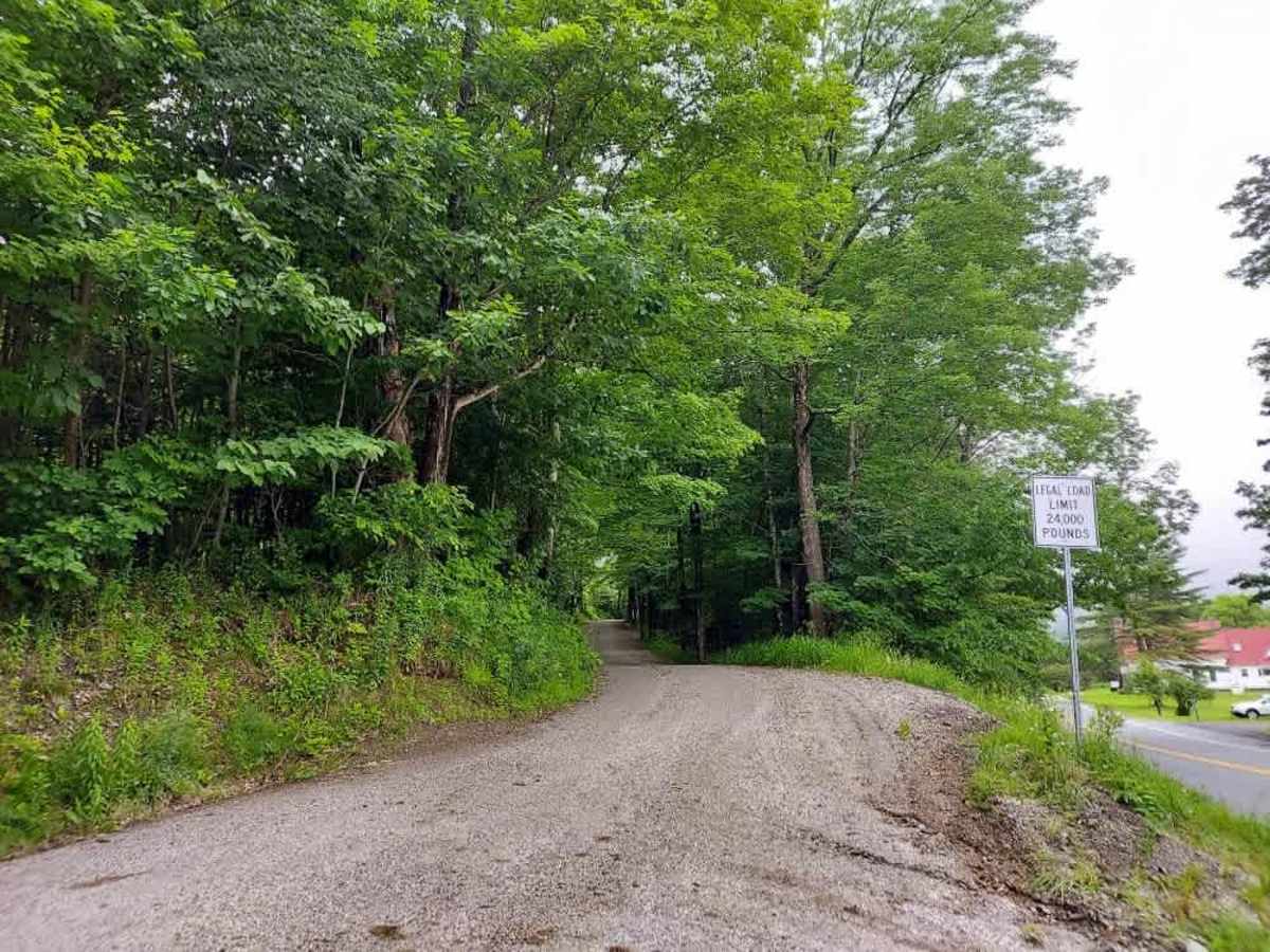 New Boston Road trail photo