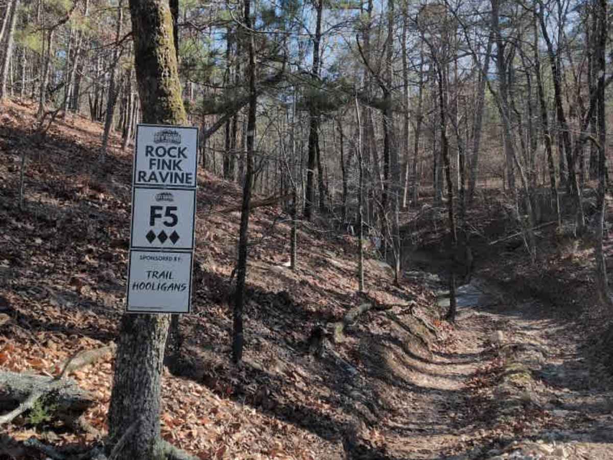 F5 Rock Fink Ravine trail photo