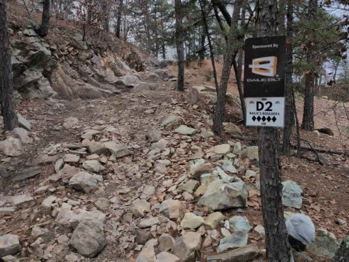 D2 Bailie's Boulders trail photo