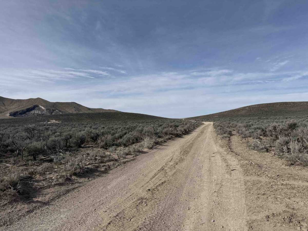 Ten Mile Pass Road photo 6