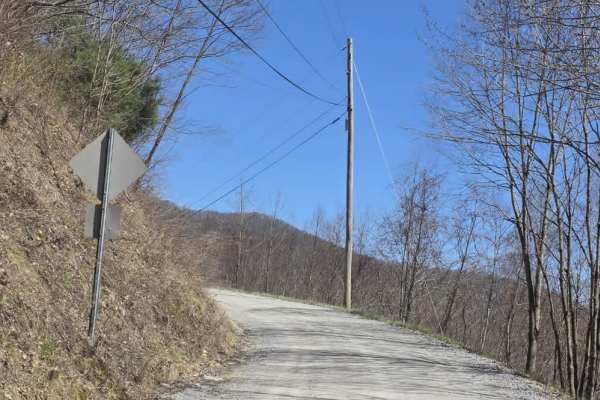 Cove Creek Road