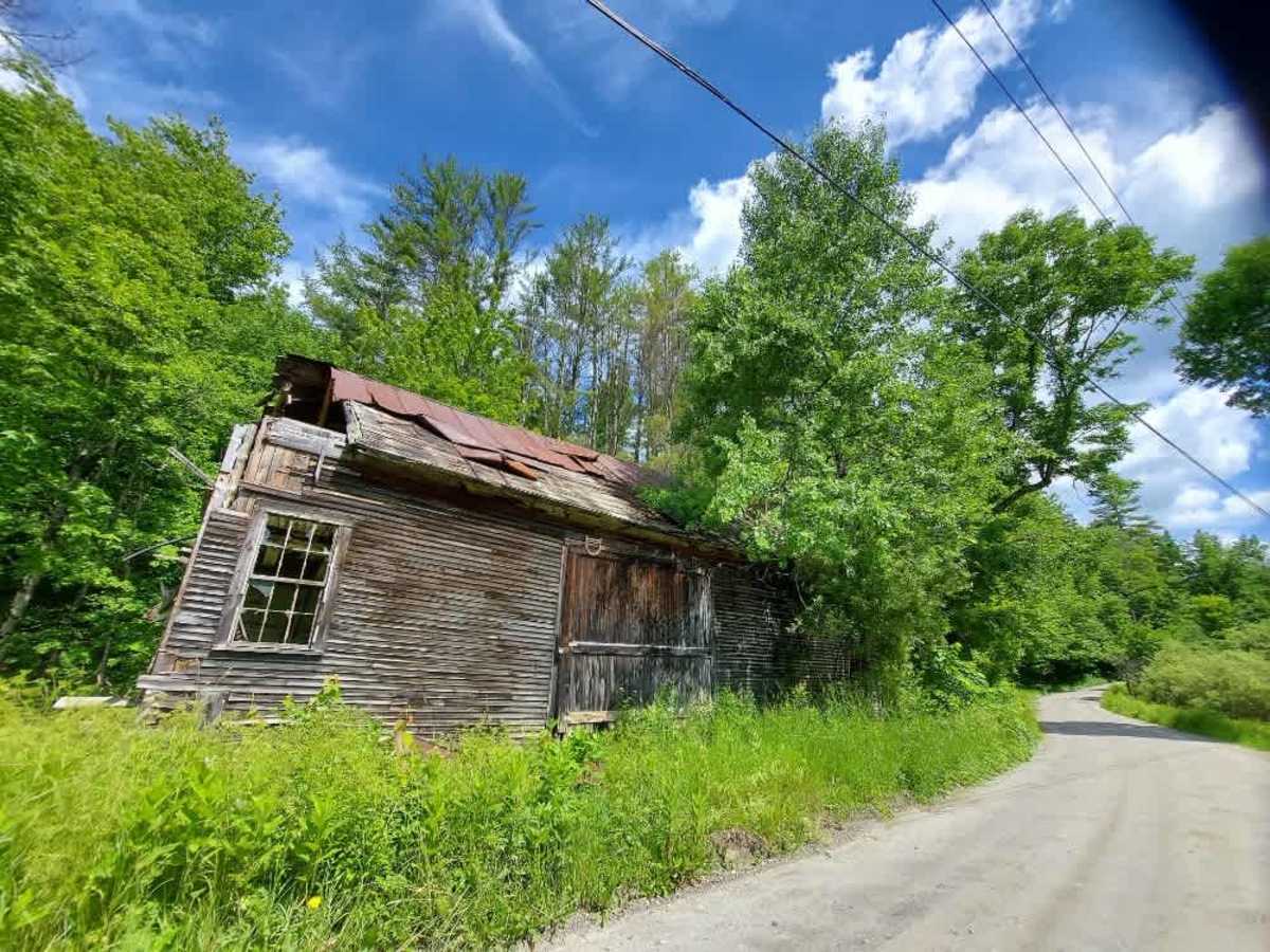 Chateauguay Road photo 5