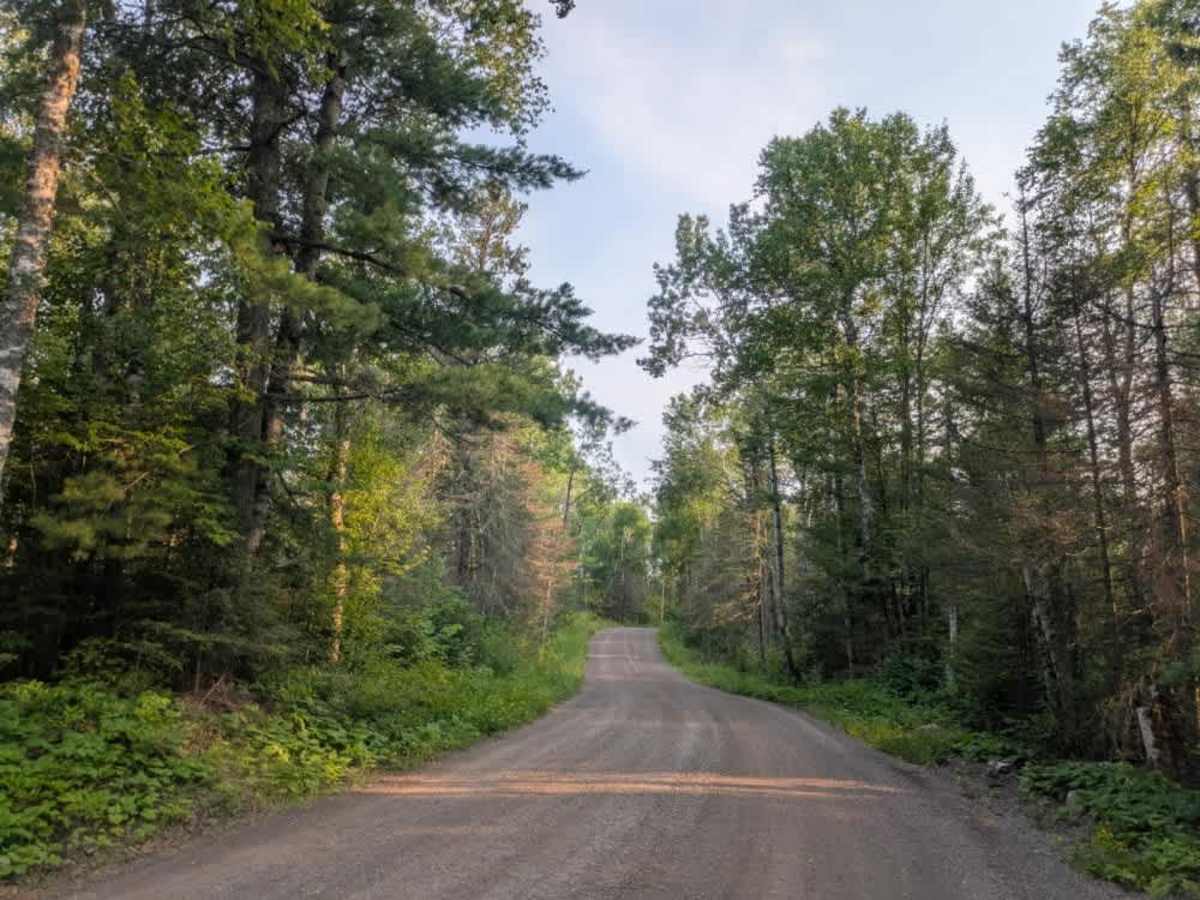 Wanless Road photo 4