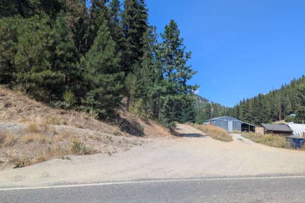 Walker Canyon Road