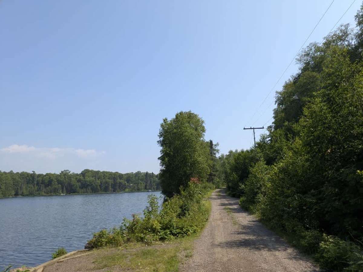 Pit Lake trail photo