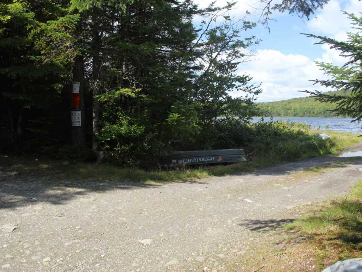 Round Pond Road photo 6