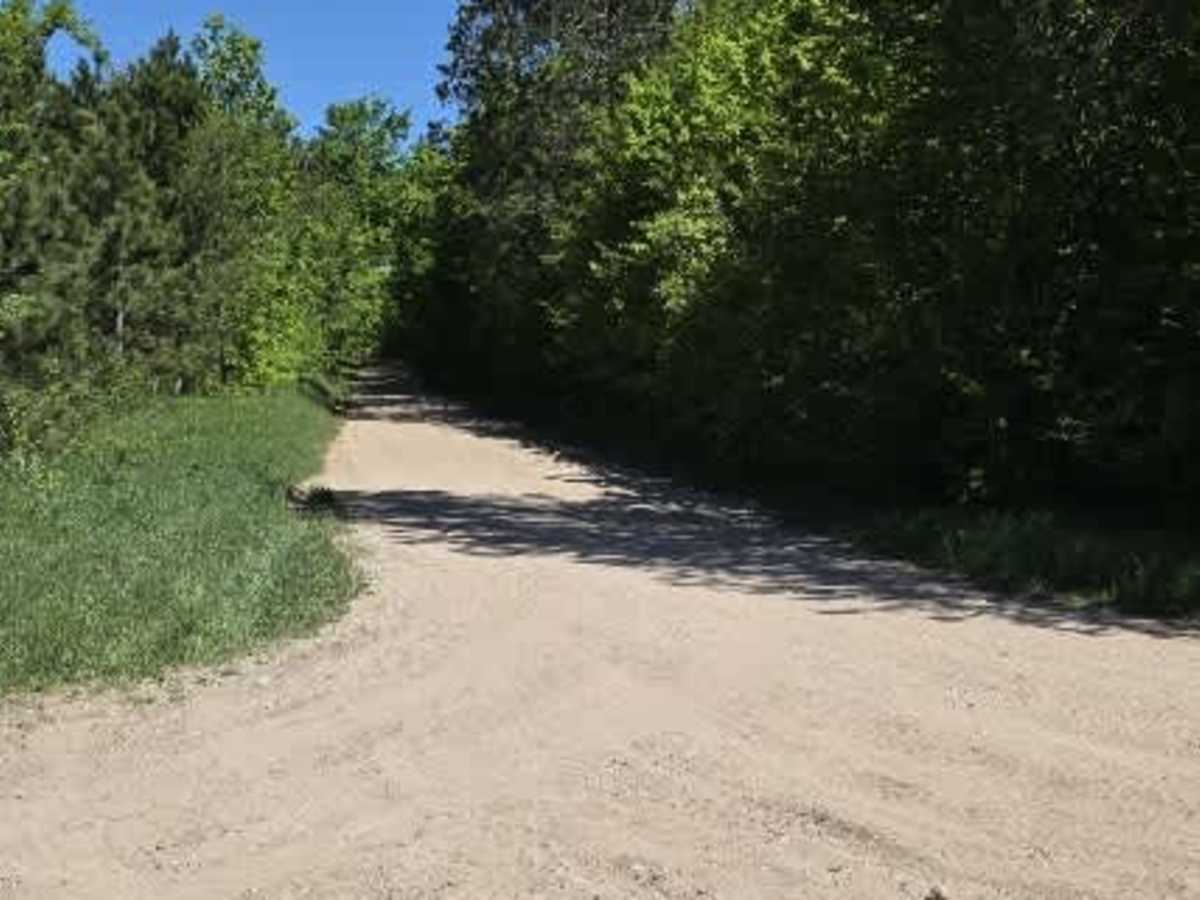 Hopper Road trail photo