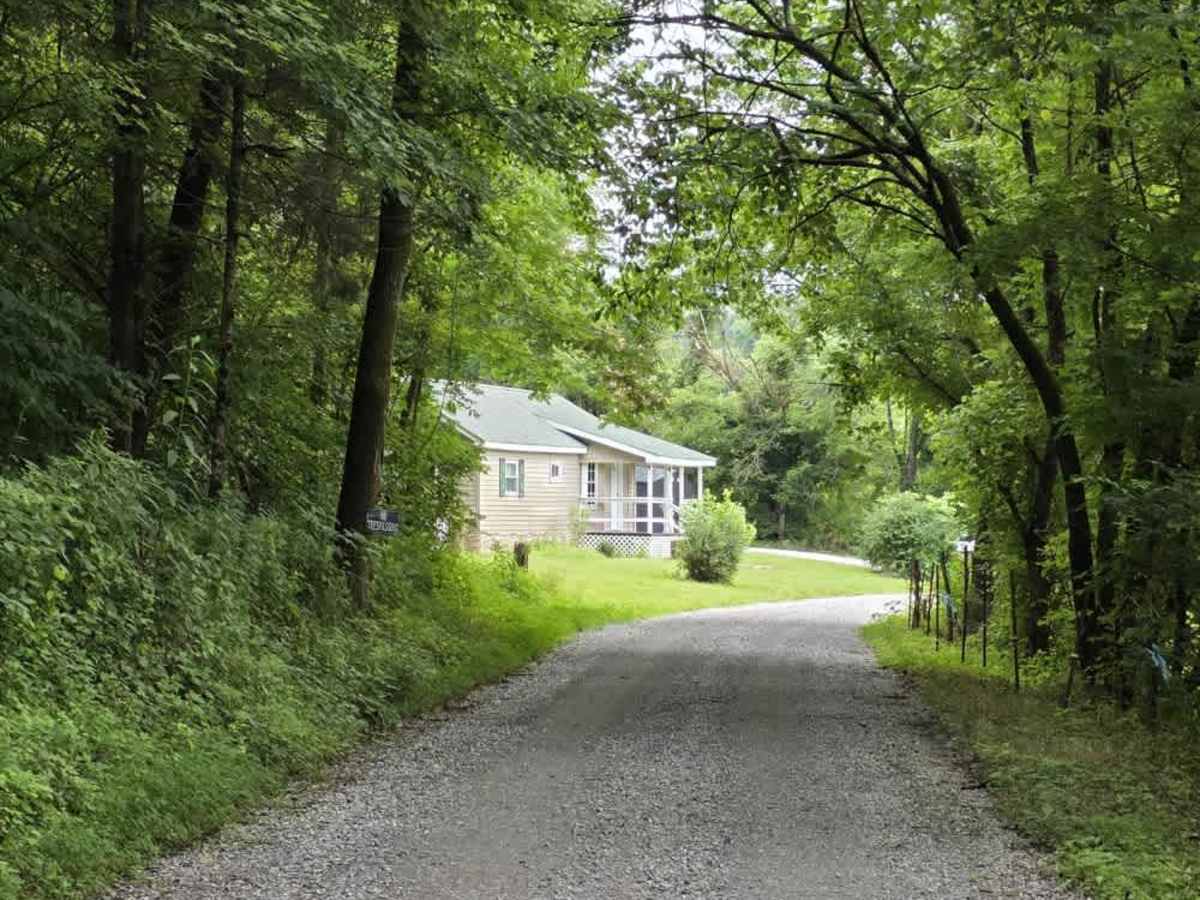 Knight Road - Macon County Tour photo 2