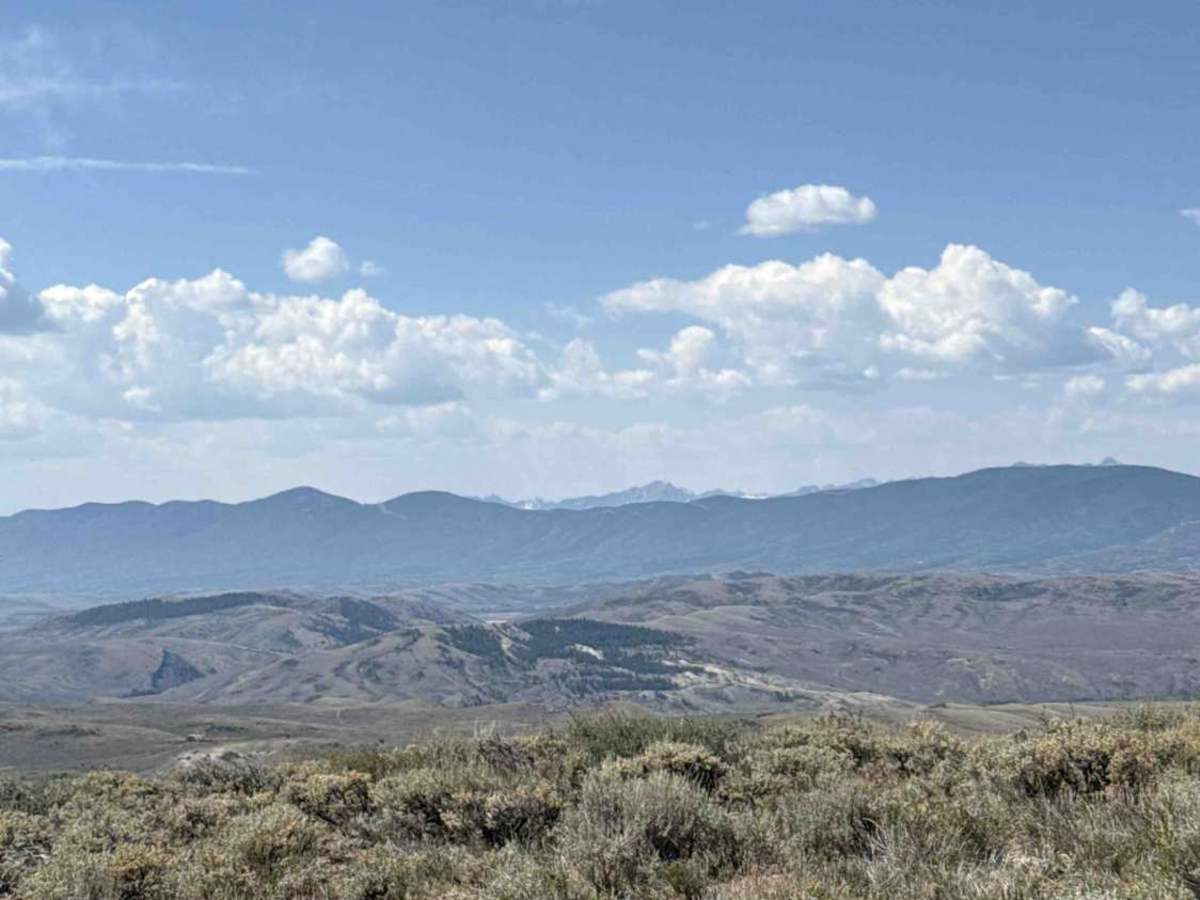 Corral Creek Road trail photo