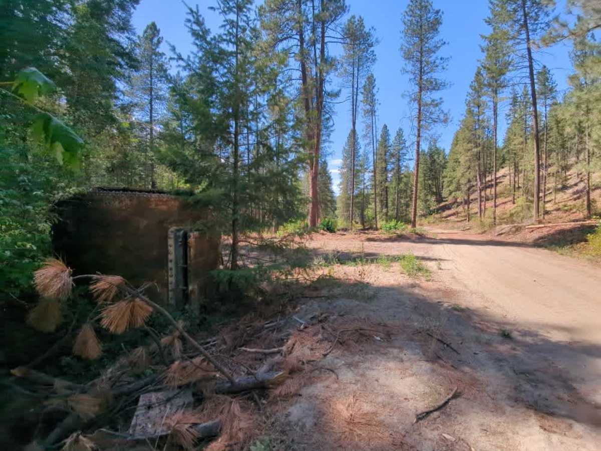 Clark Canyon Road photo 5