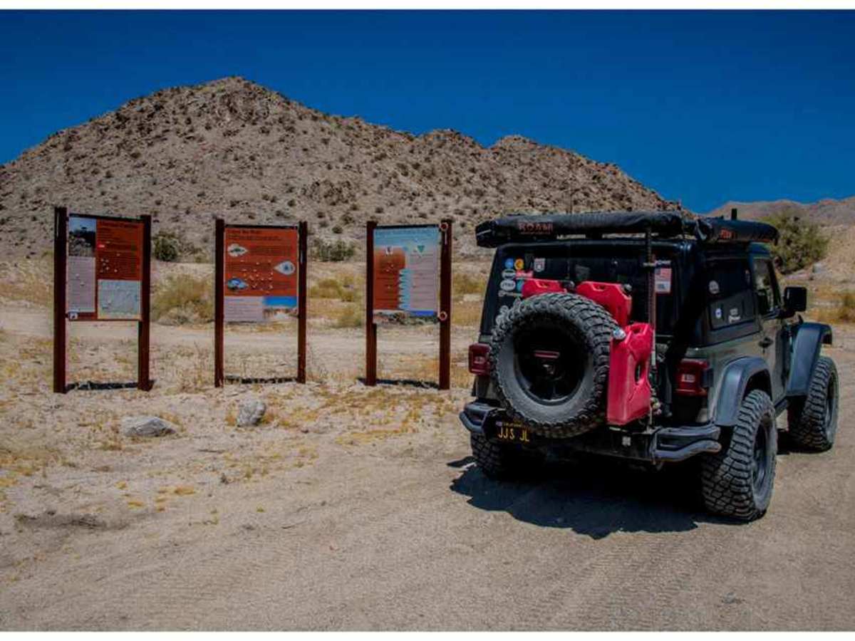 Thermal Canyon Road photo 4