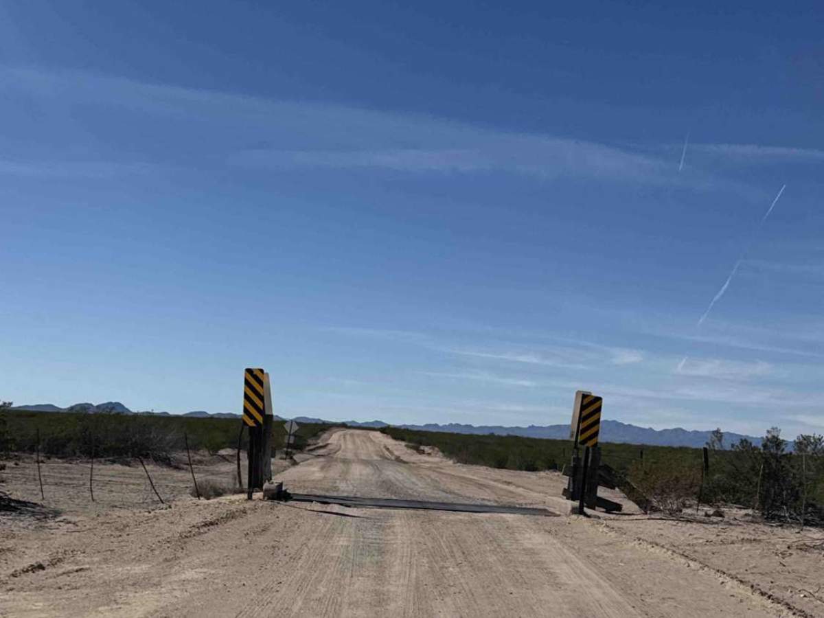 County Line Road  photo 4