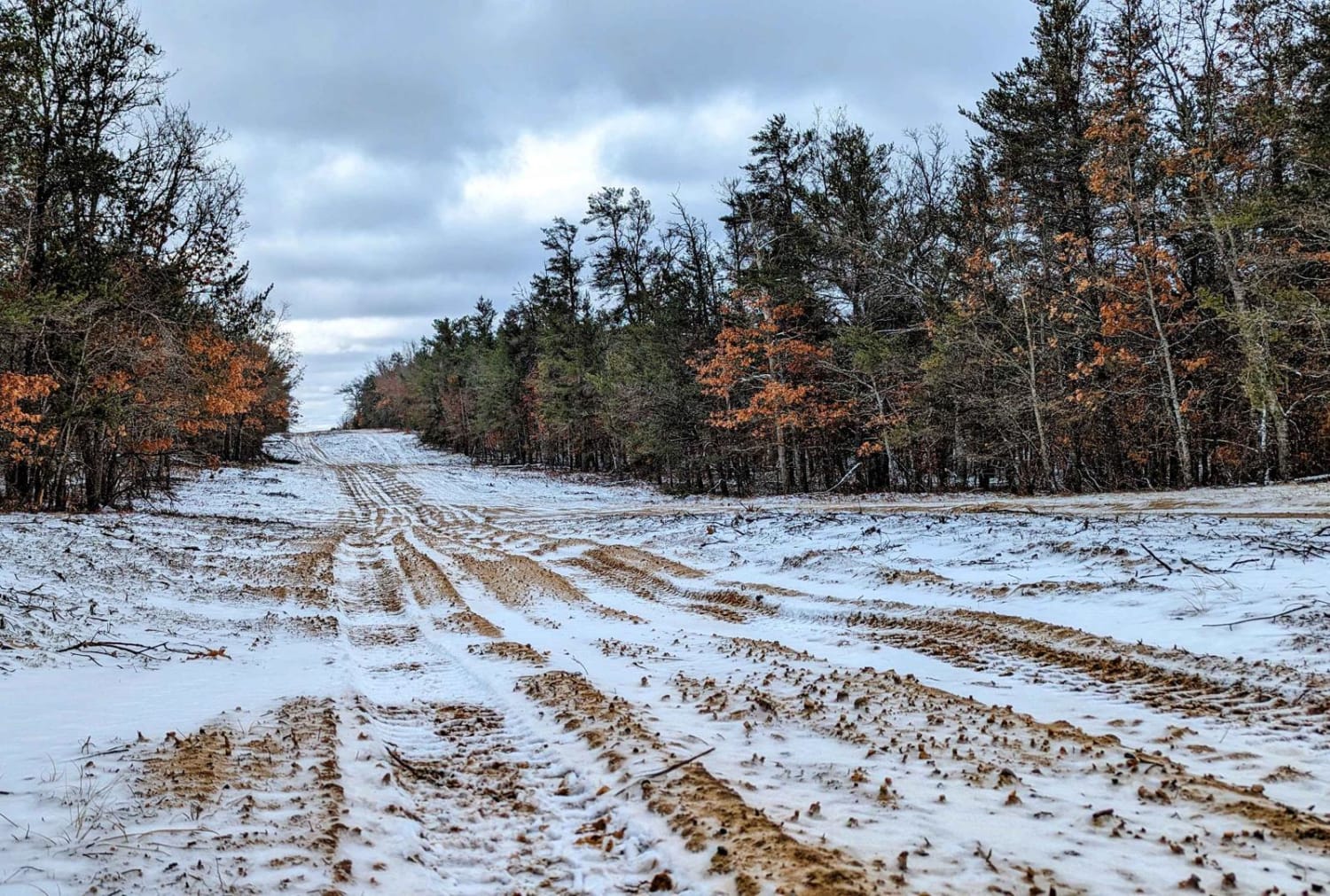 Cuttin Lake Road
