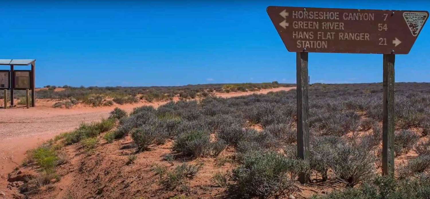 Roost Road - BLM0123