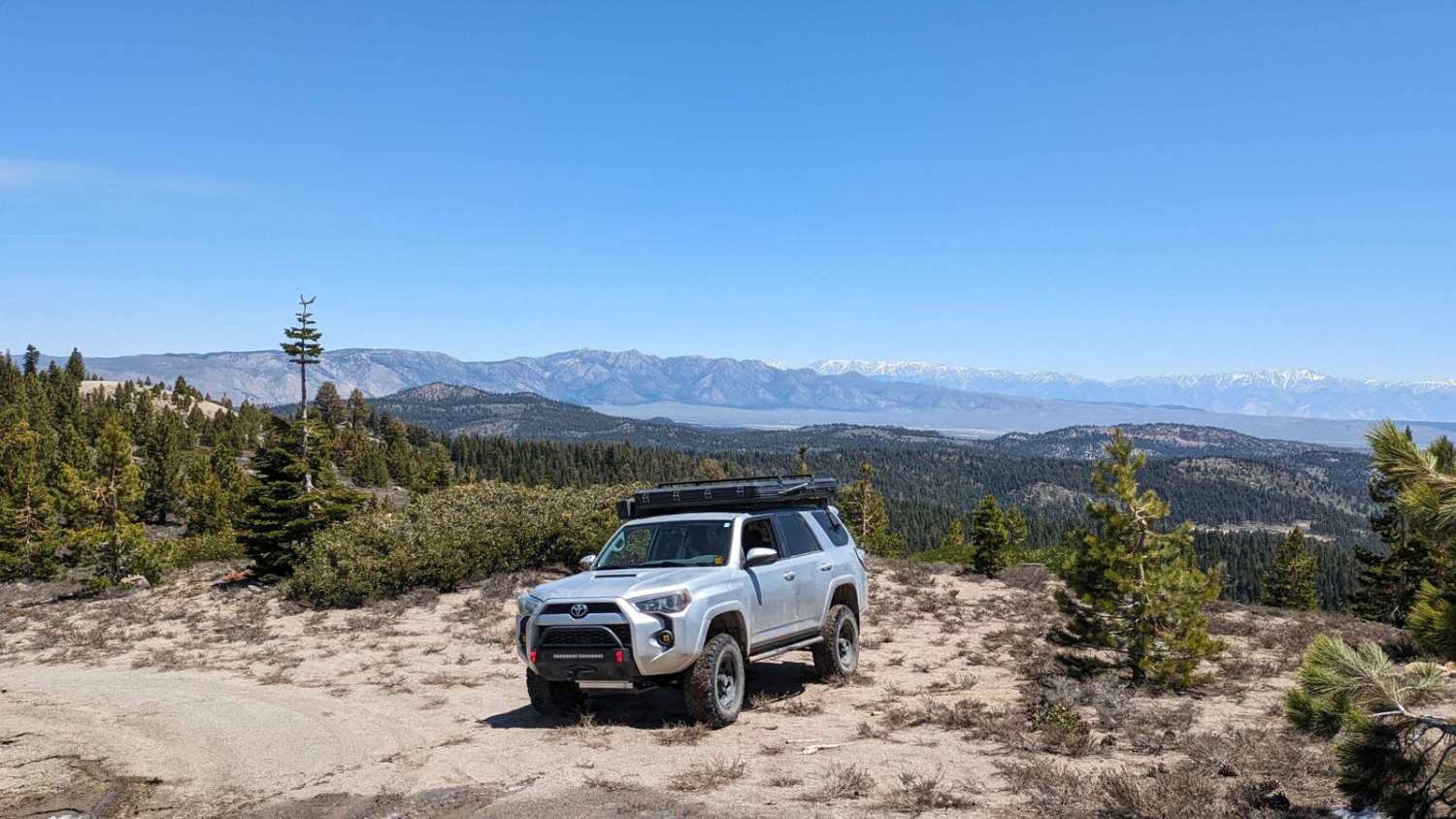 Mammoth Knolls Summit and Viewpoint