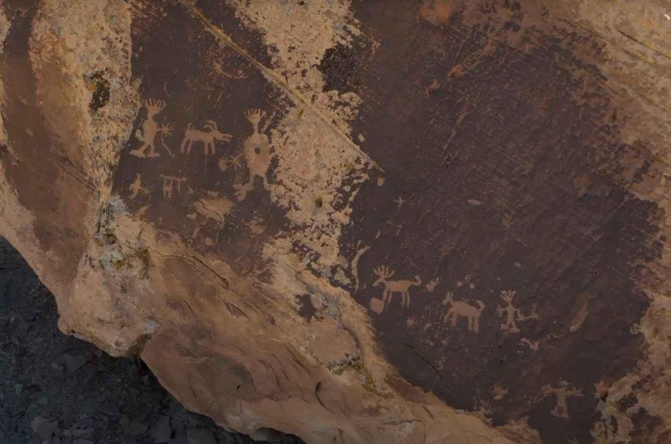 Cresent Wash Petroglyphs