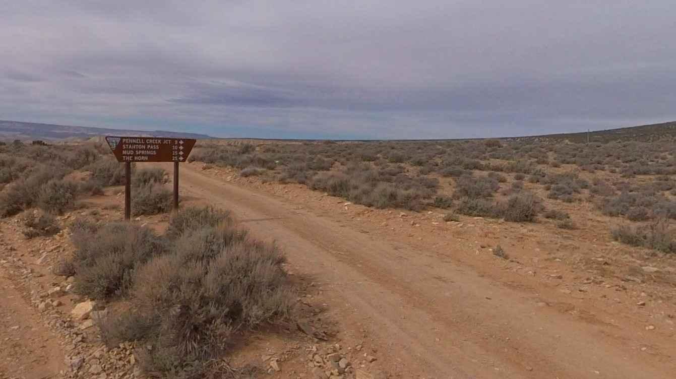 Hoskinnini Road-BLM13500
