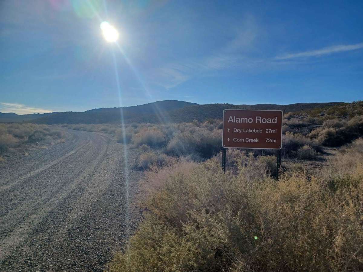 Alamo Road trail photo