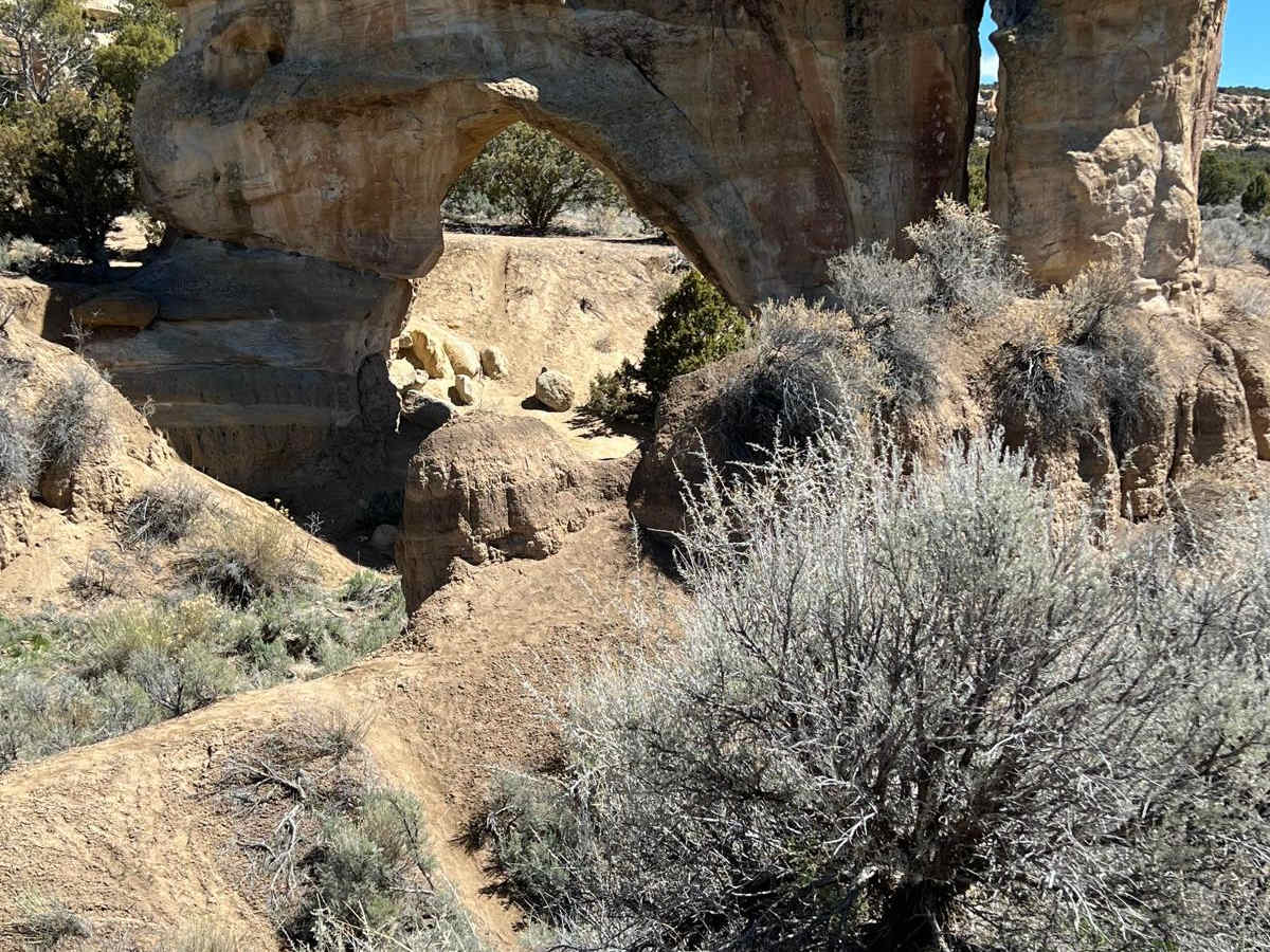 Arch and Aztec UFO Site trail photo
