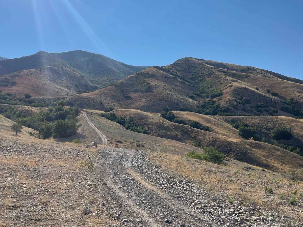 Bates Canyon Trail photo 2