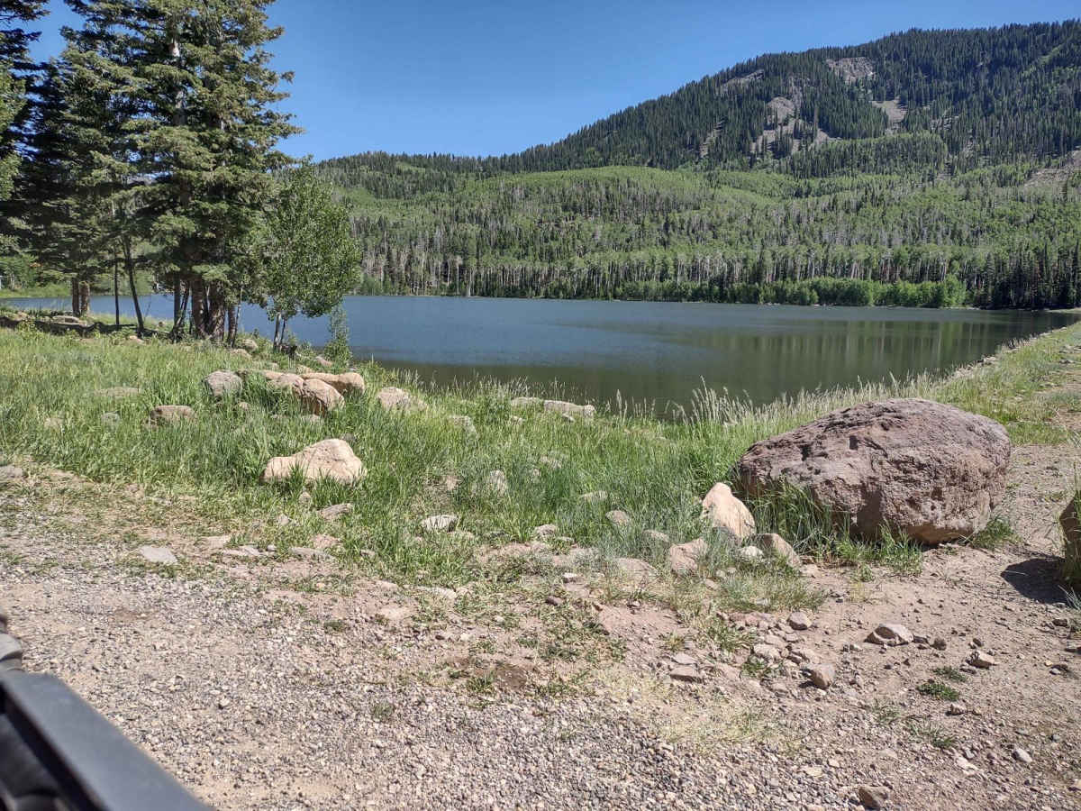 Kent's Lakes to LeBaron Lake (FS 40137) trail photo