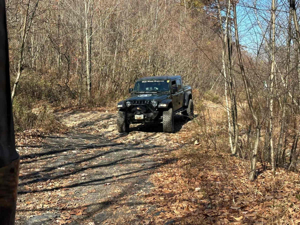 Trail 5 - 4 Crossover Trail photo 3