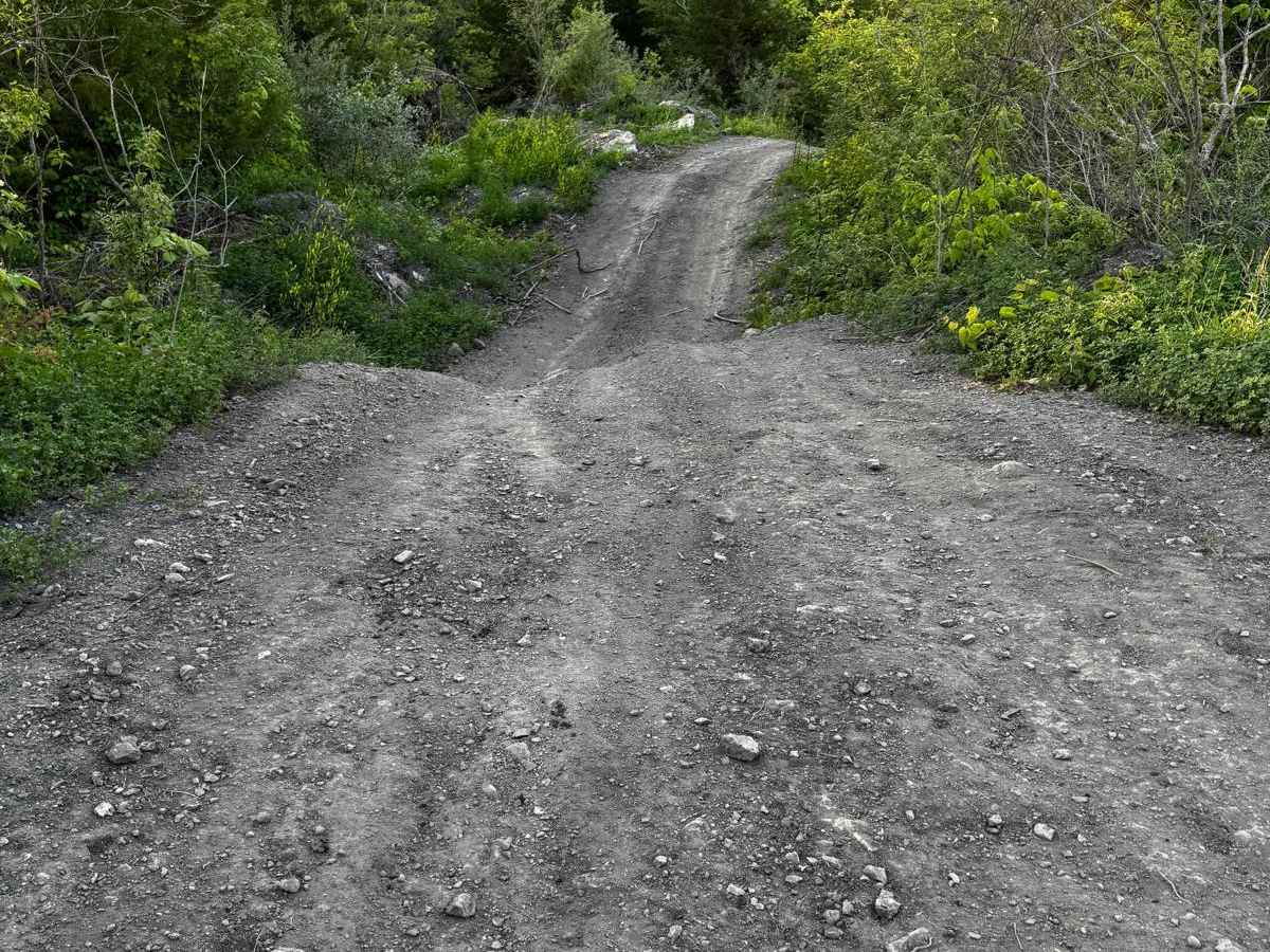 Yellow 83 trail photo