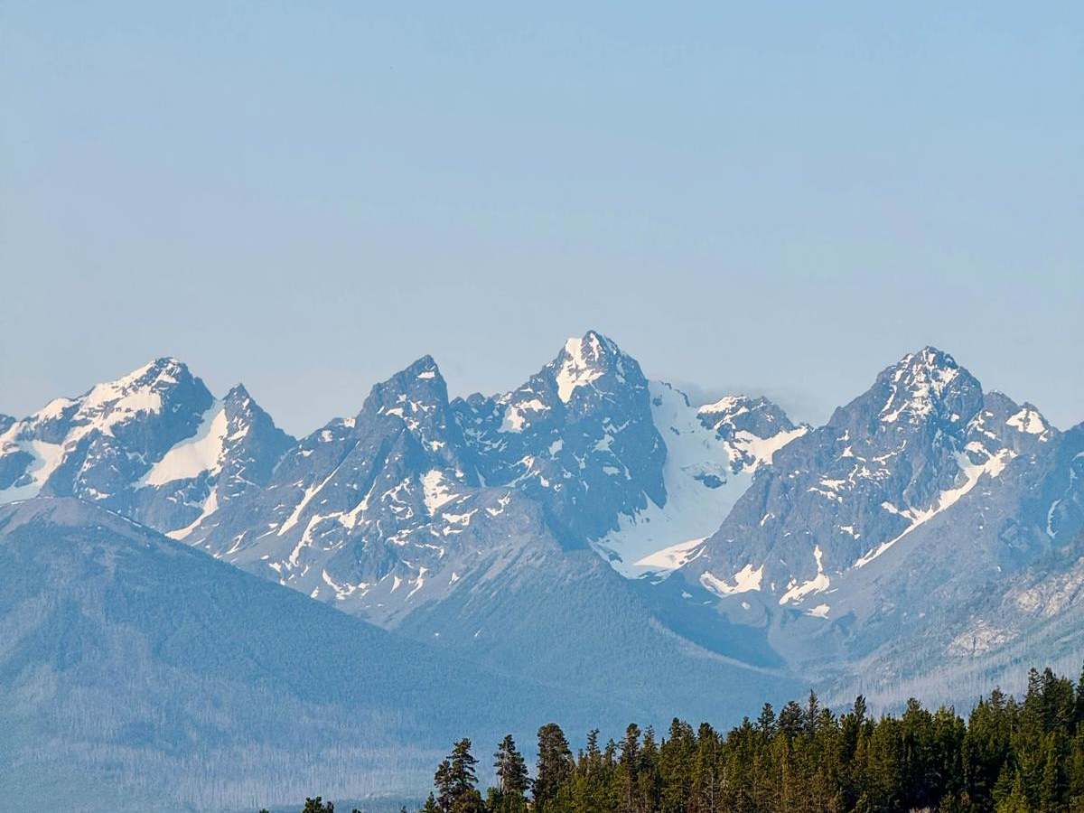 Chilko Lake Road trail photo