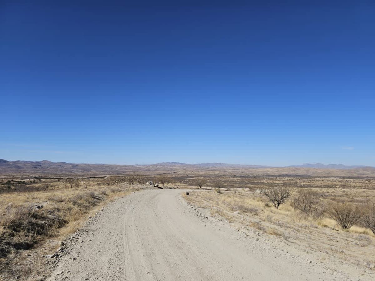 Border Road photo 2