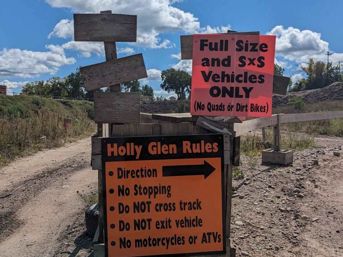 Holly Glen Short Track trail photo
