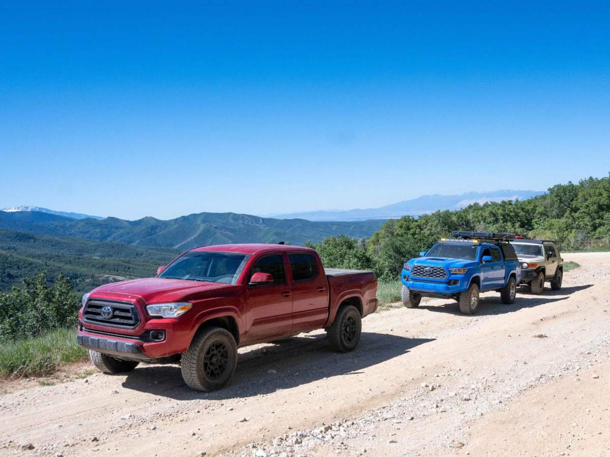 Upper Ward Canyon Road trail photo