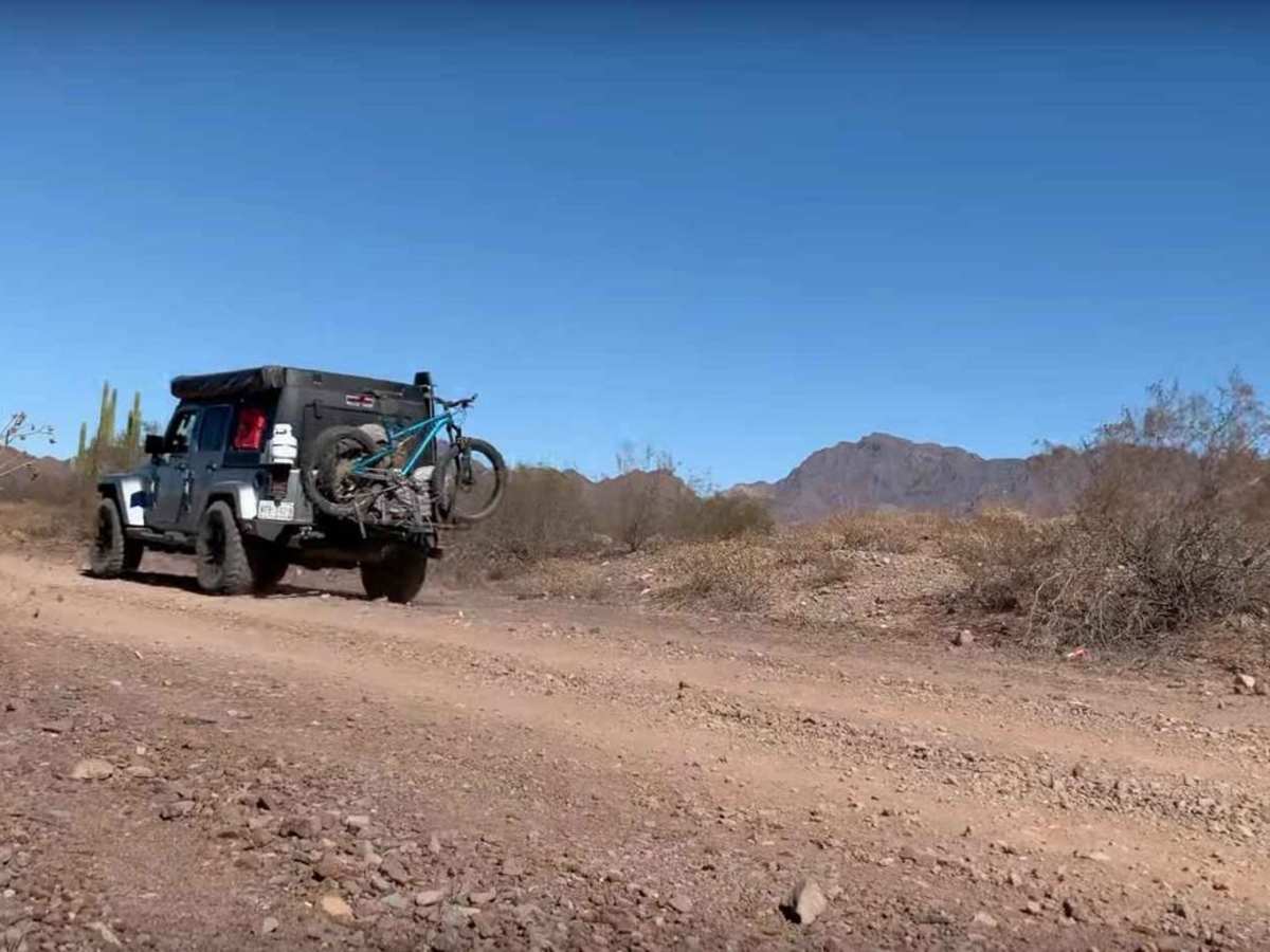 Isla Tiburon Coastal Desert Route Punta Chueca to Puerto Libertad photo 3
