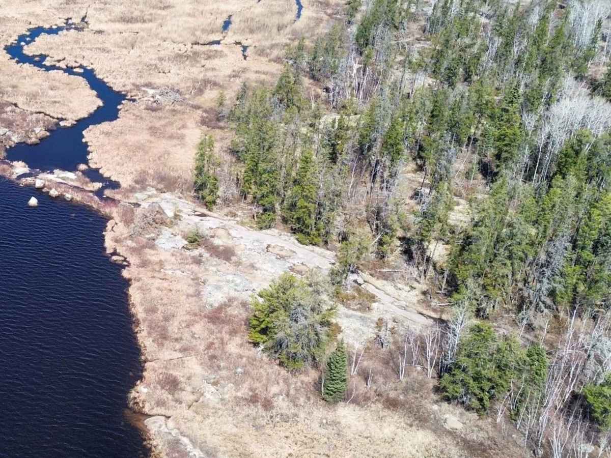 Pit Lake trail photo