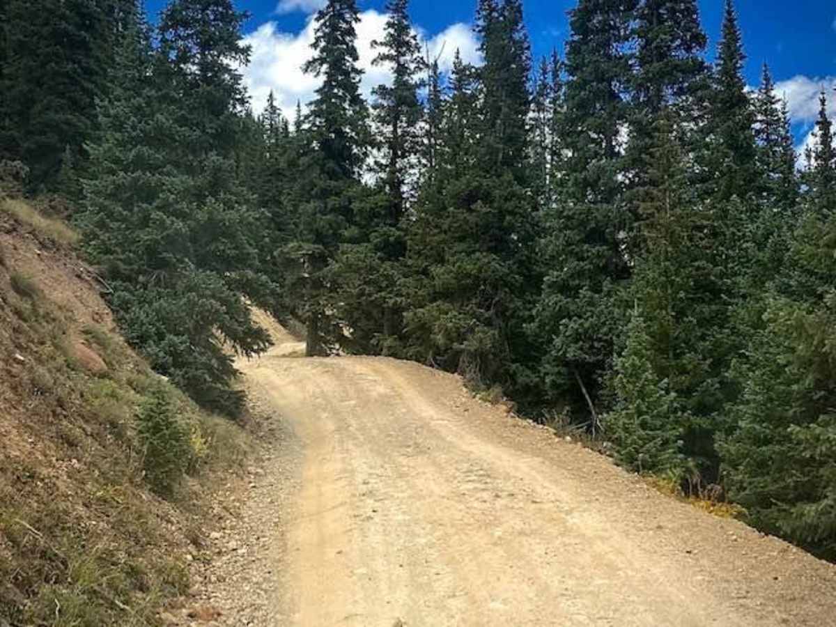 County Road 10 to Hurricane Pass photo 2