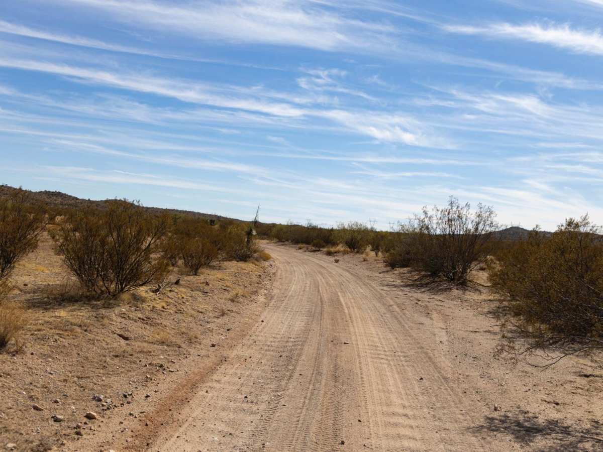 North Effus Ranch Road photo 6