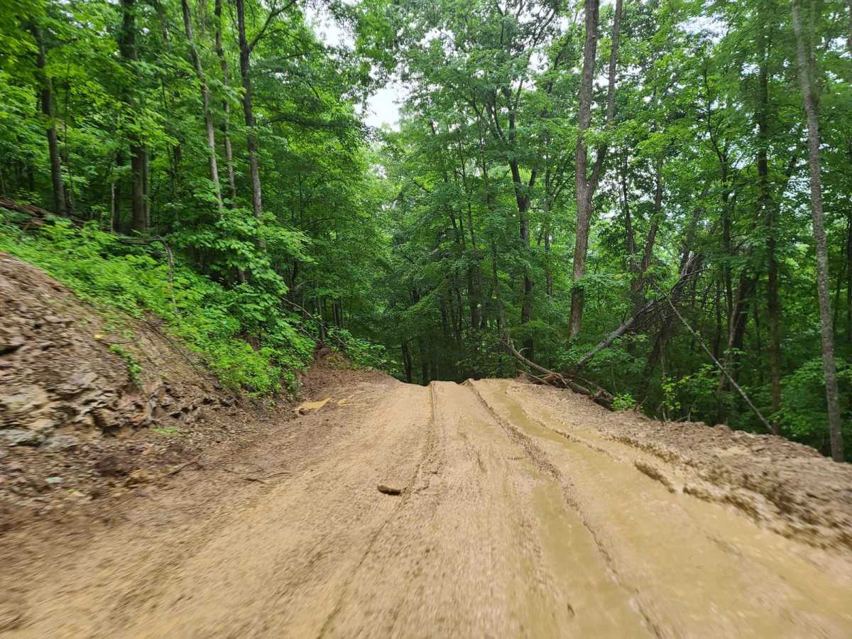 Ride Royal Blue Trail - Trail 27 photo 4