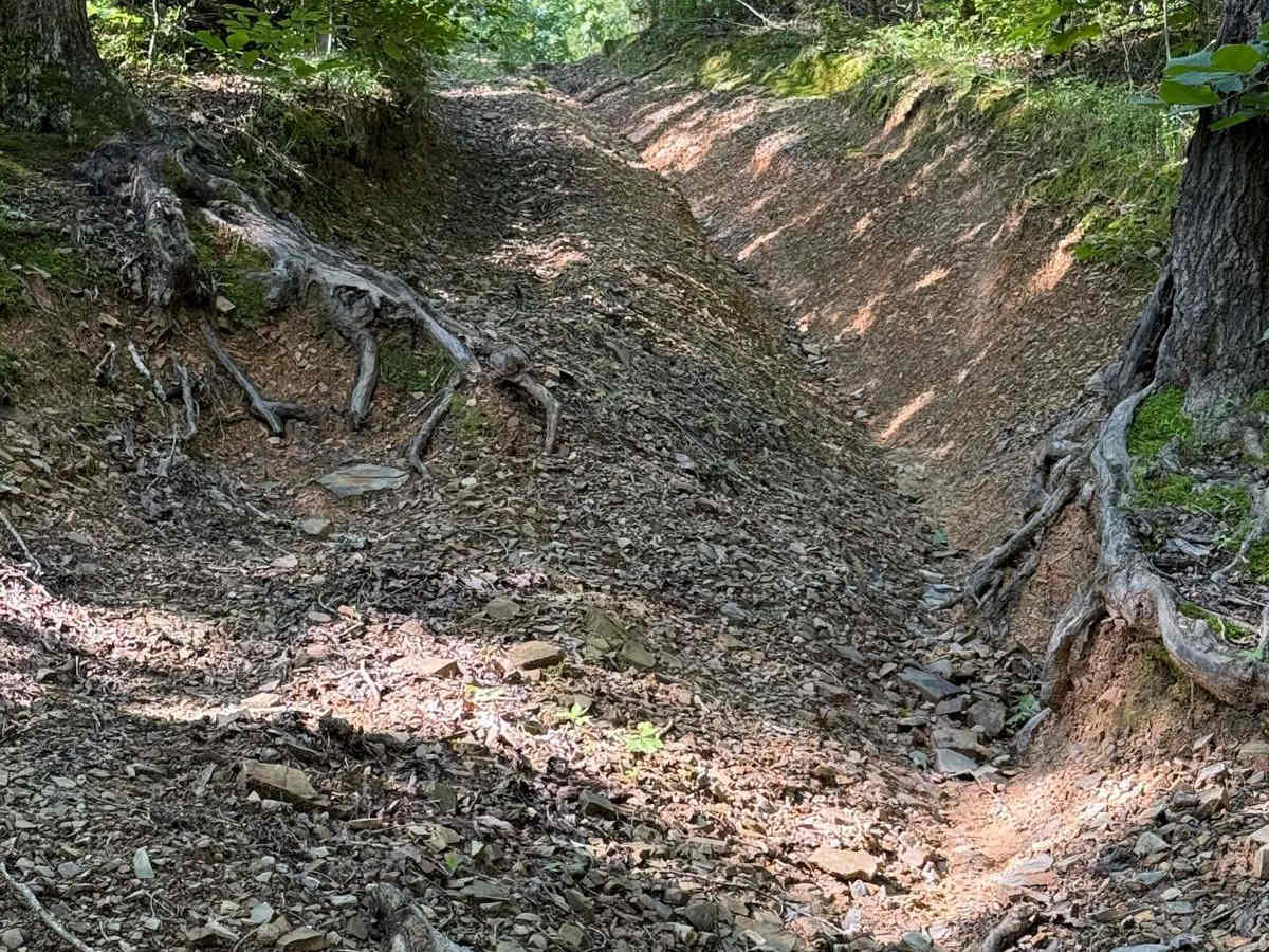 F13 Dam Road photo 4