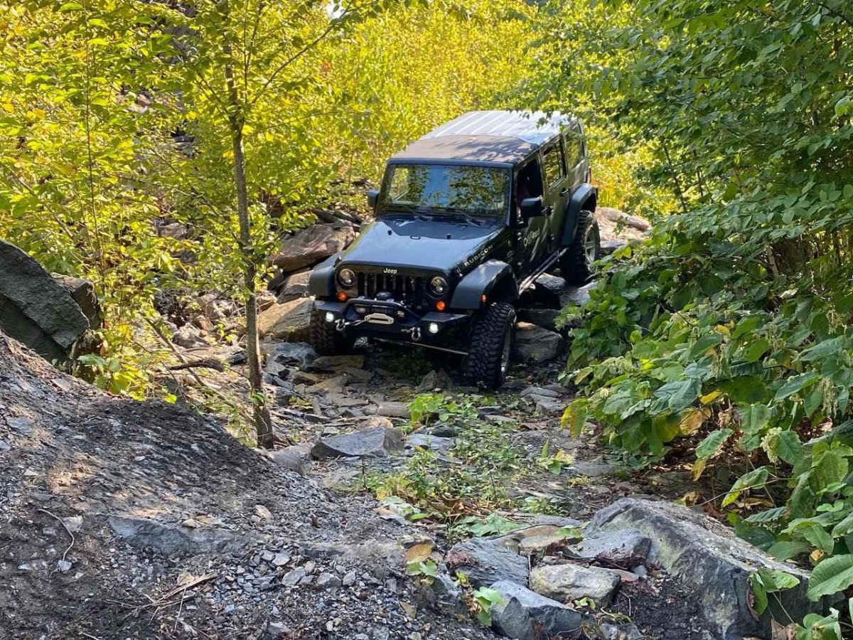 105 Blue trail photo