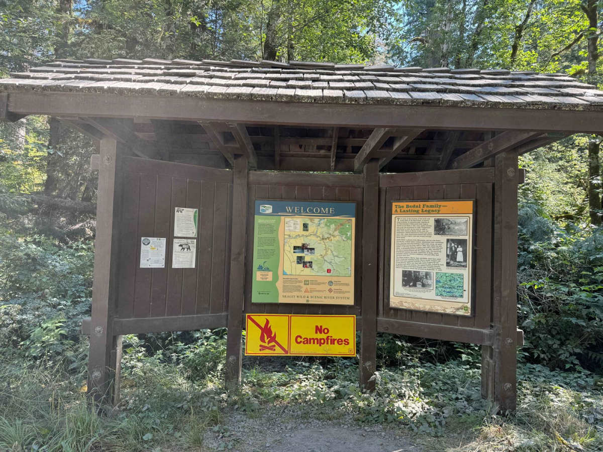 Mountain Loop photo 2