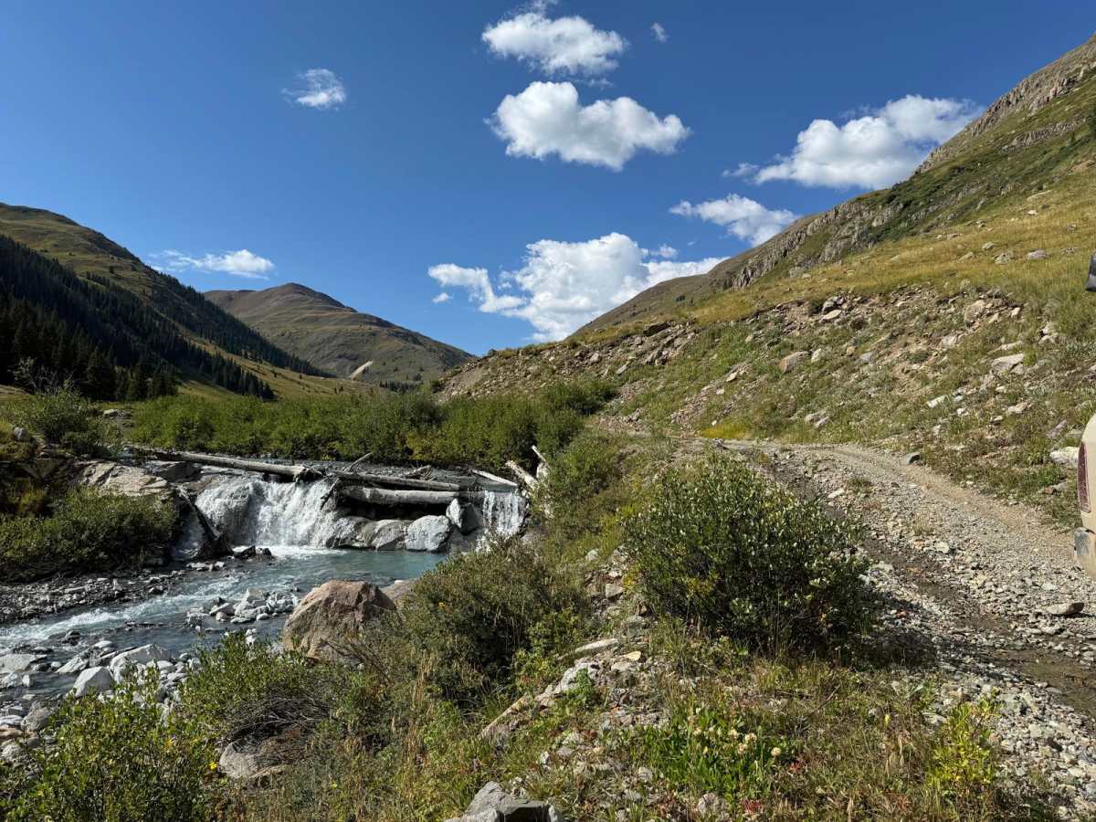 Grouse Gulch trail photo