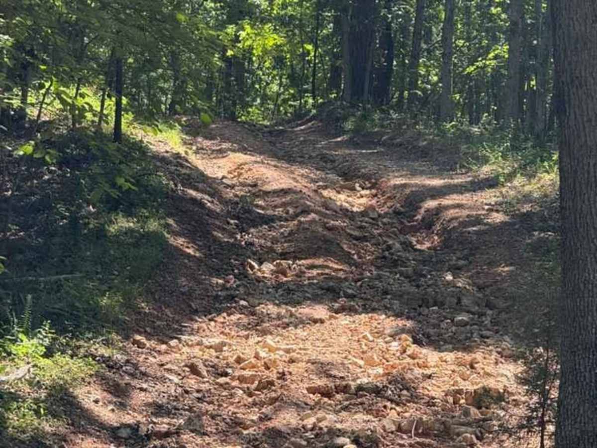 Blake's Trail photo 2