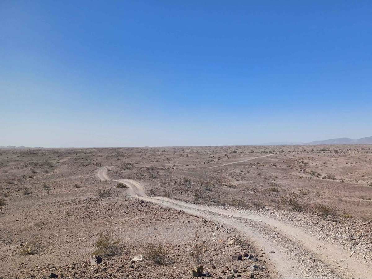 Sandy trail photo