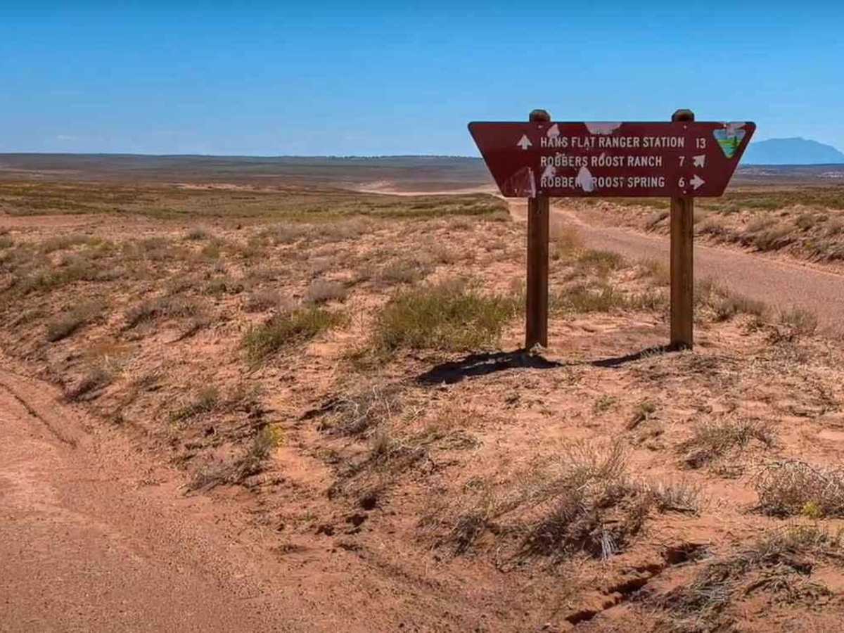 Oil Well Road trail photo
