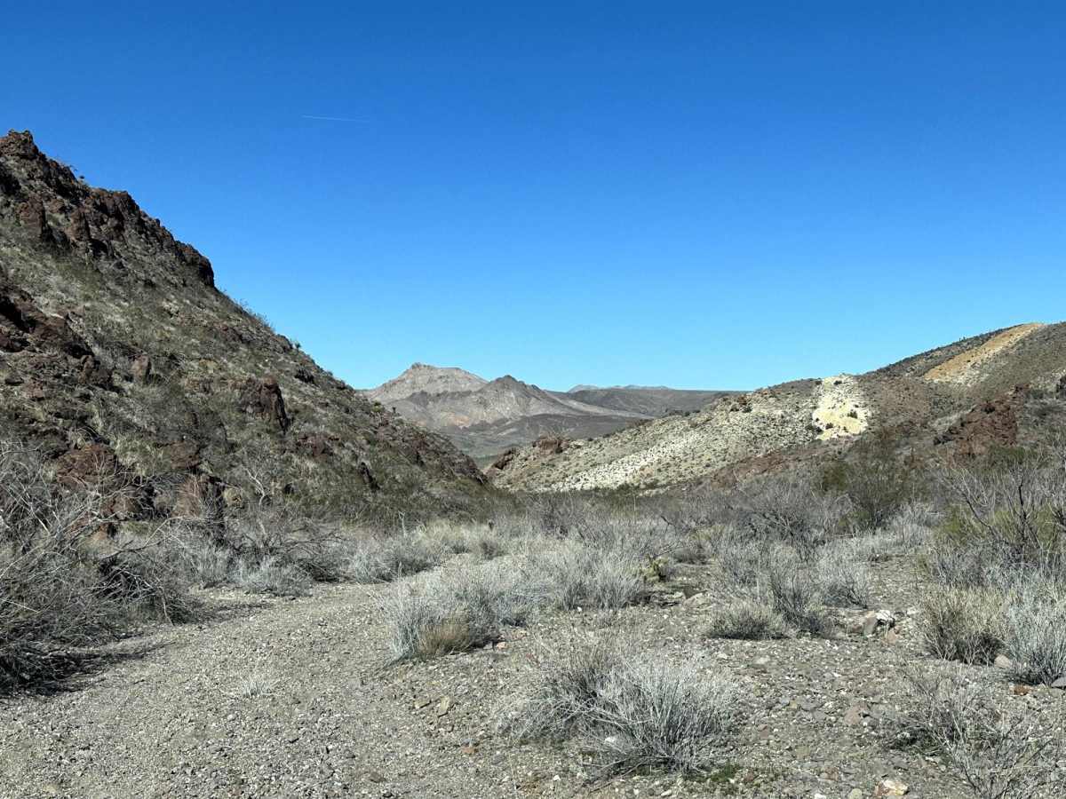 Lost Cabin Wash Trail photo 3