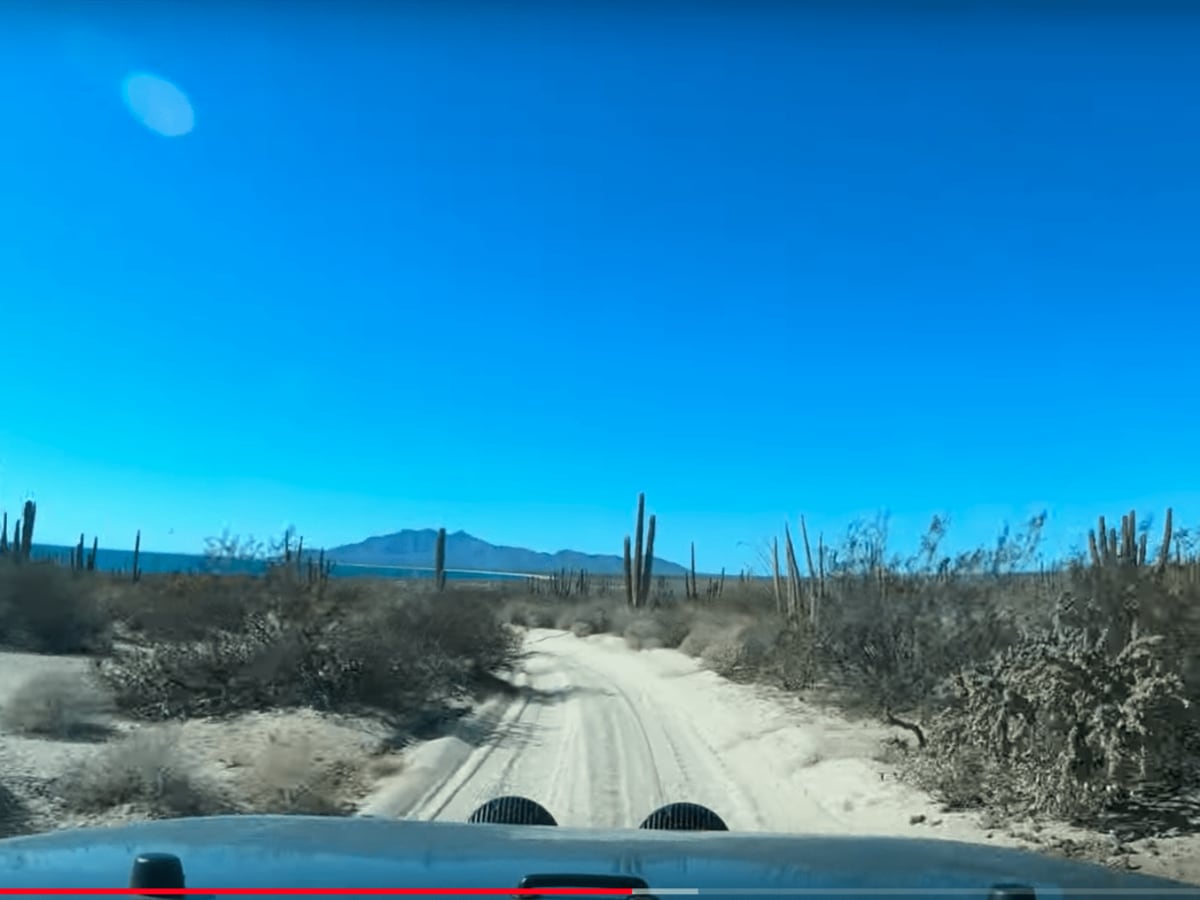 Isla Tiburon Coastal Desert Route Punta Chueca to Puerto Libertad photo 4