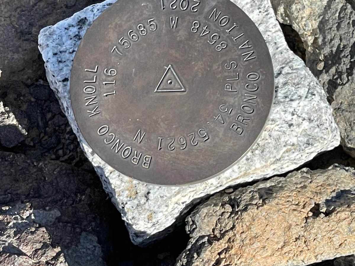Bronco Knoll trail photo