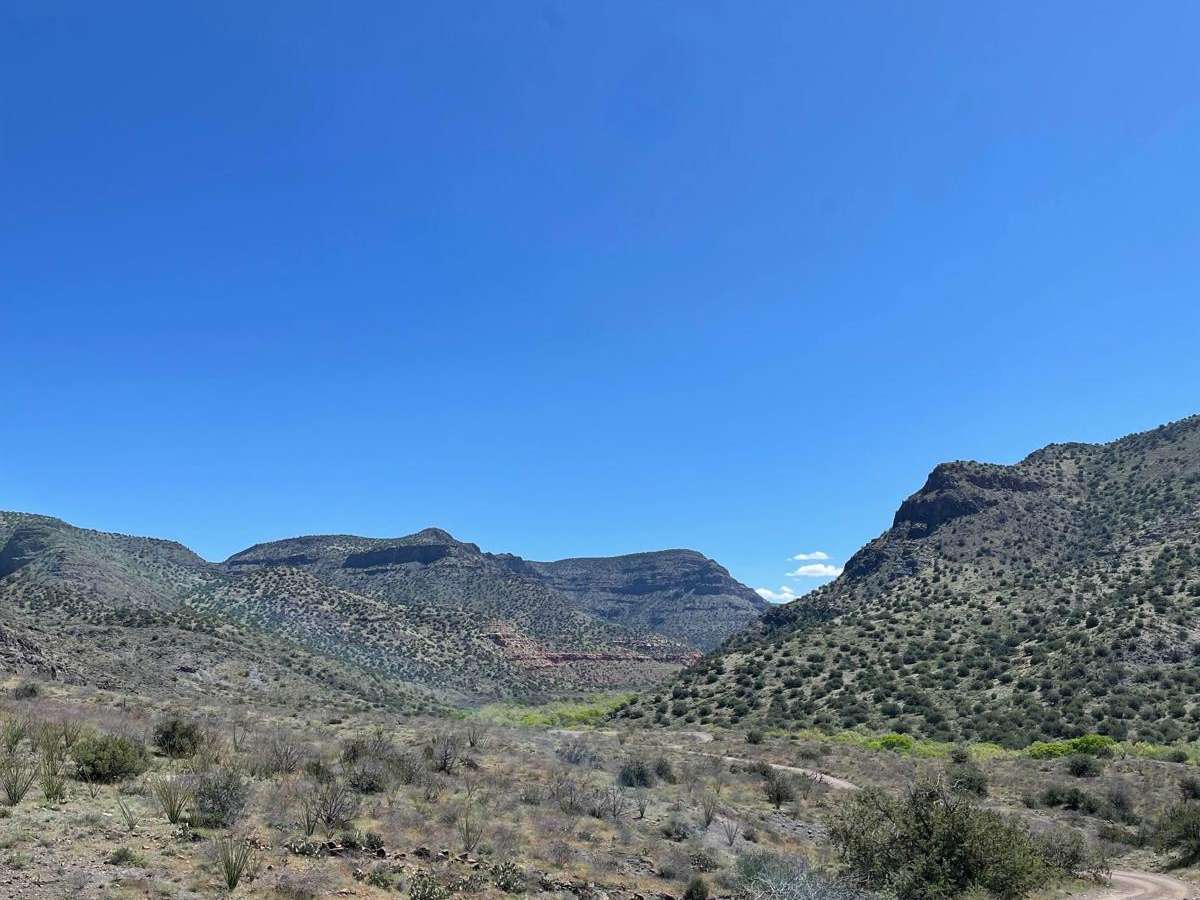 Bull Pen Road trail photo