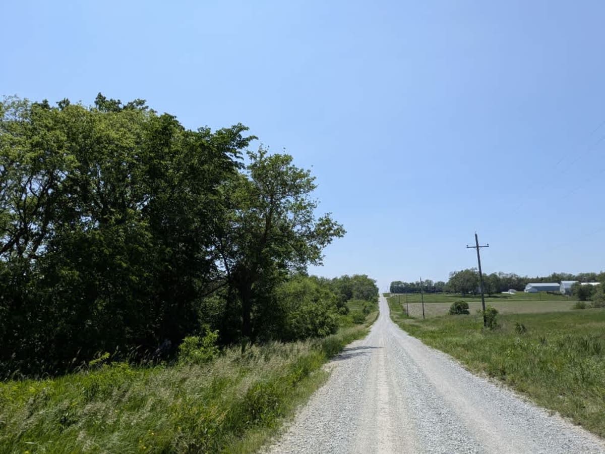 O Road trail photo