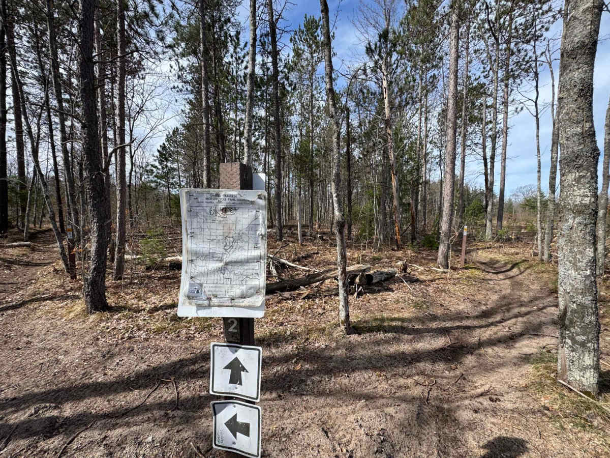 Grand Traverse North Spur trail photo